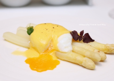 witte asperges hollandaise